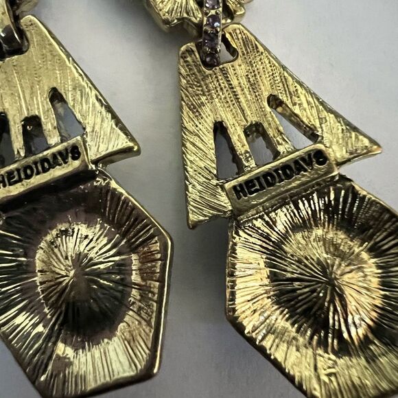 🩵 Heidi DAUS Elegant Gold and Blue Crystal Geometric Earrings 🩵 - Picture 6 of 12